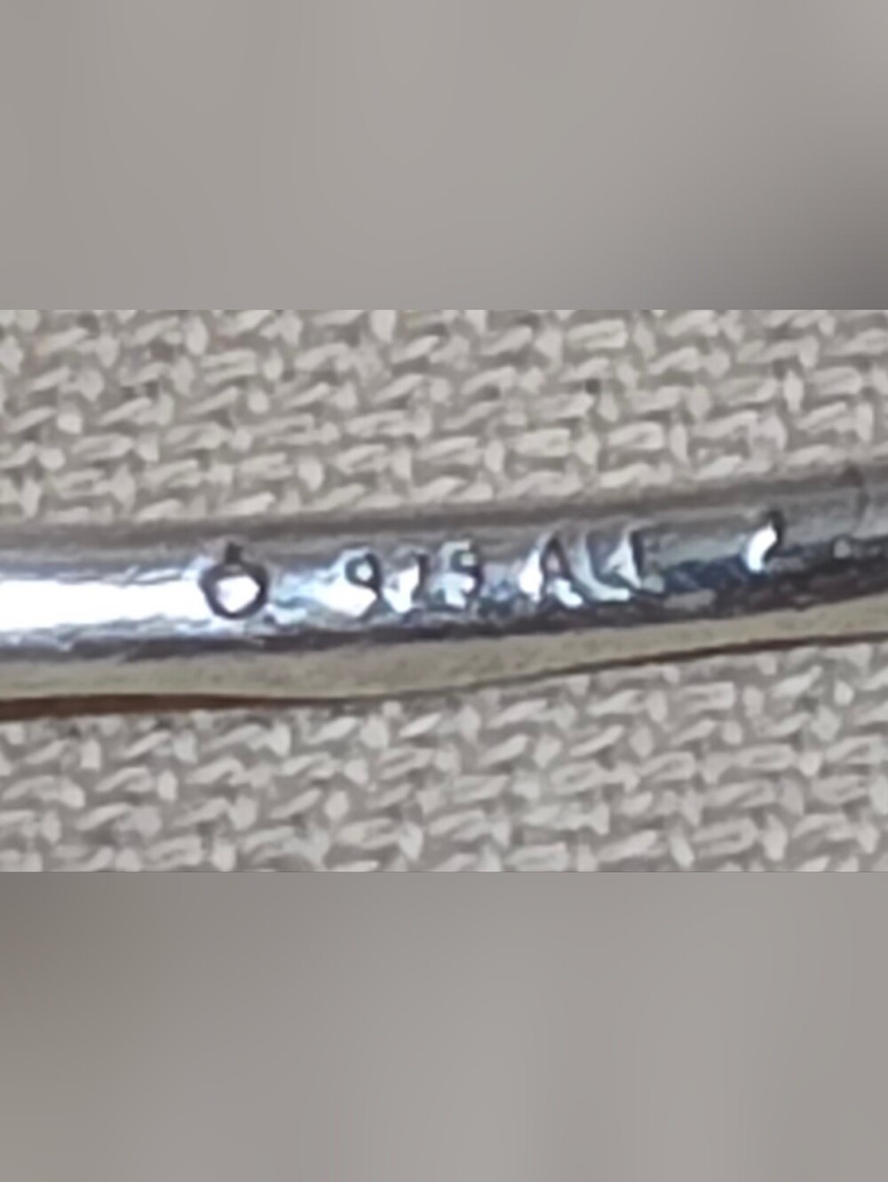 PANDORA 925 ALE STERLING SILVER BANGLE BRACELET COMES WITH BOX SHOWN - Picture 5 of 5
